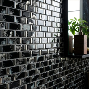Futuro Chrome Brick
